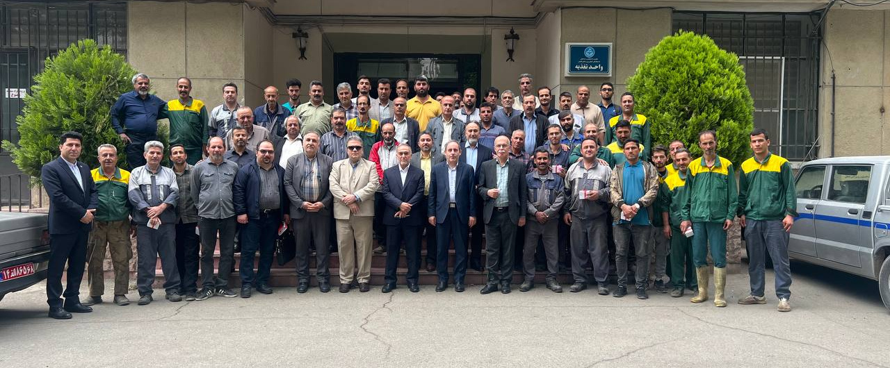 تجلیل از کارگران بمناسبت روز کار و کارگر