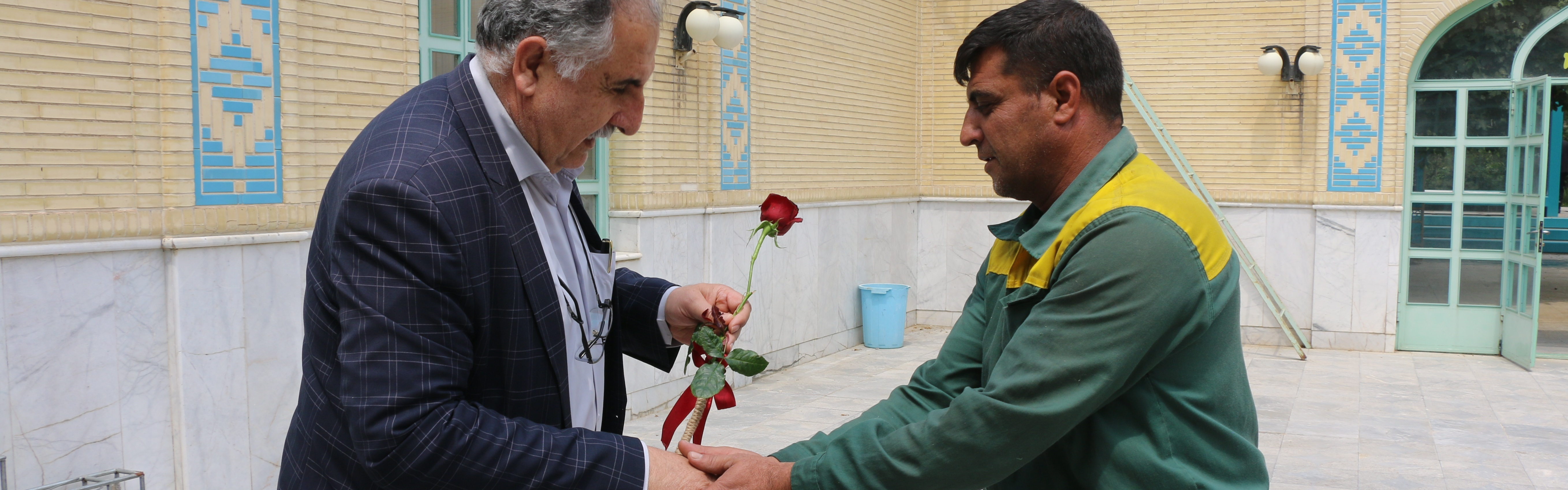 تجلیل از کارگران دانشکدگان همزمان با روز کارگر